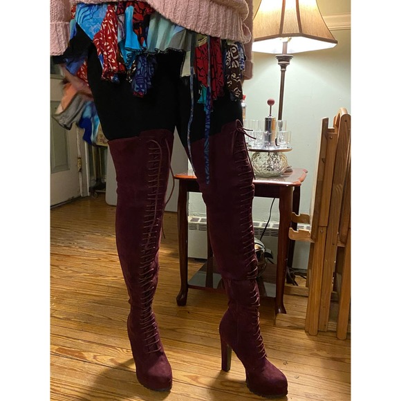 Remy Women thigh high lace up front suede boots Size 8.5 Purple - Picture 12 of 16